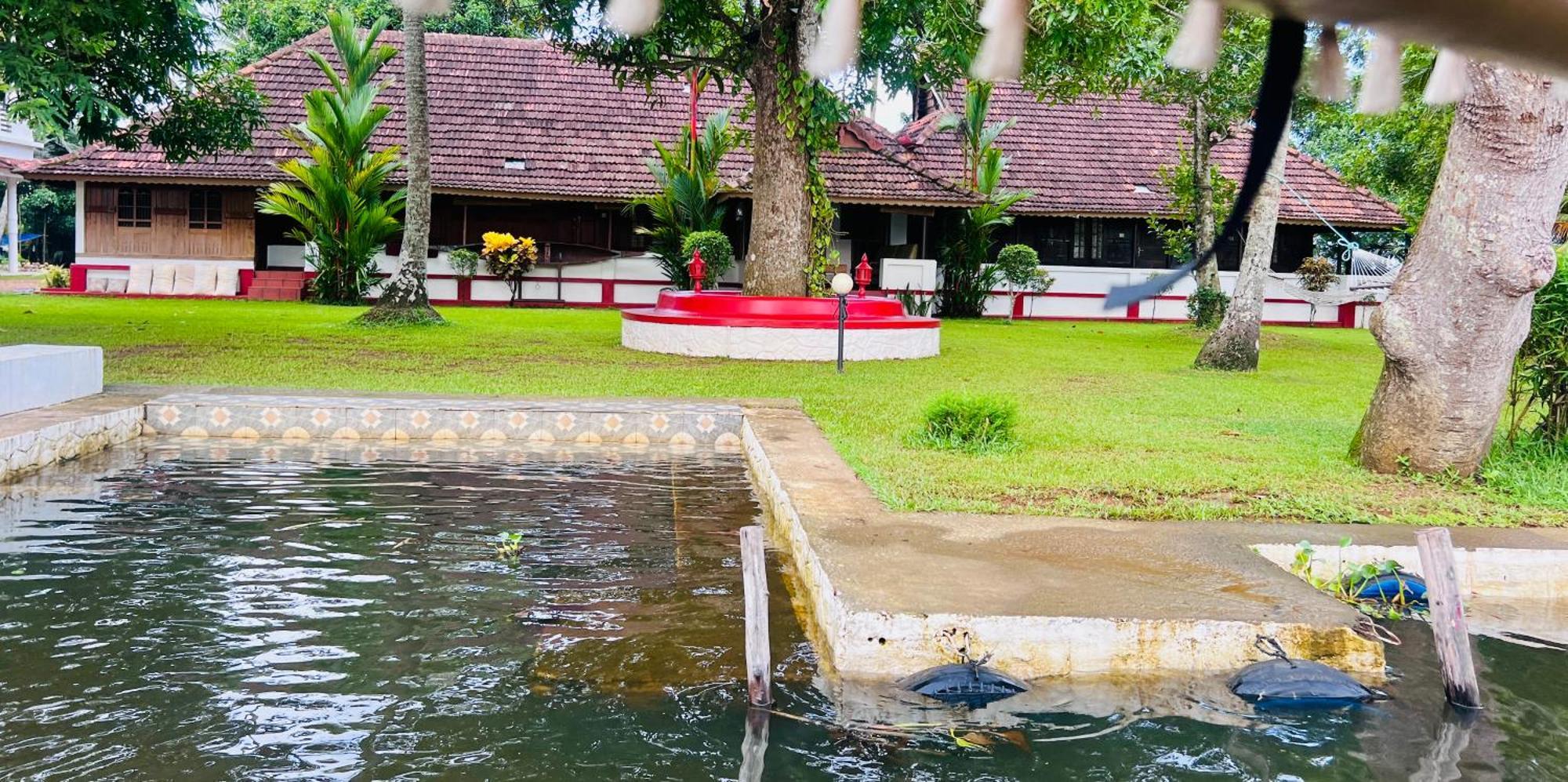 The Pamba Heritage Villa Champakulam Exterior foto