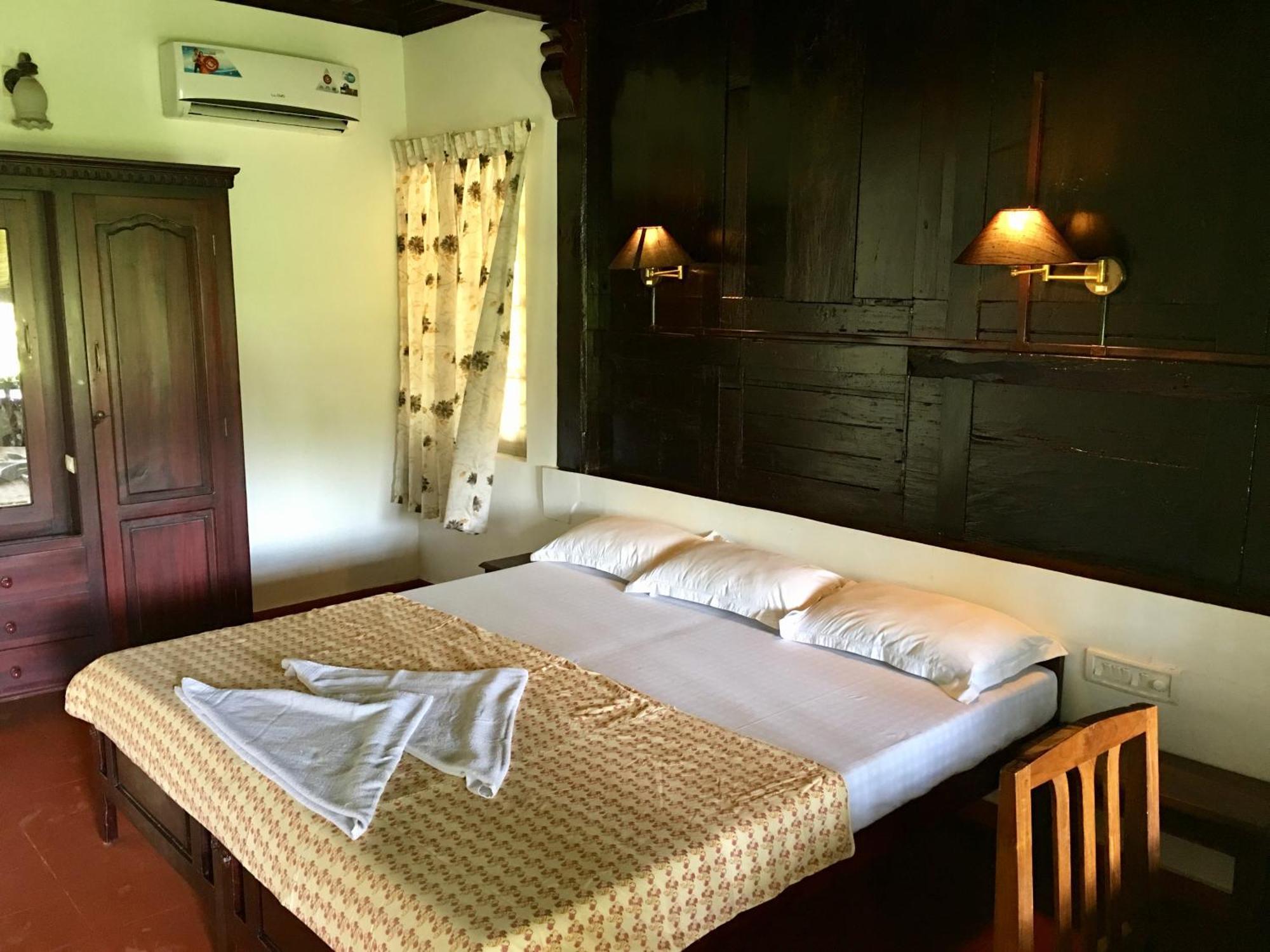 The Pamba Heritage Villa Champakulam Exterior foto